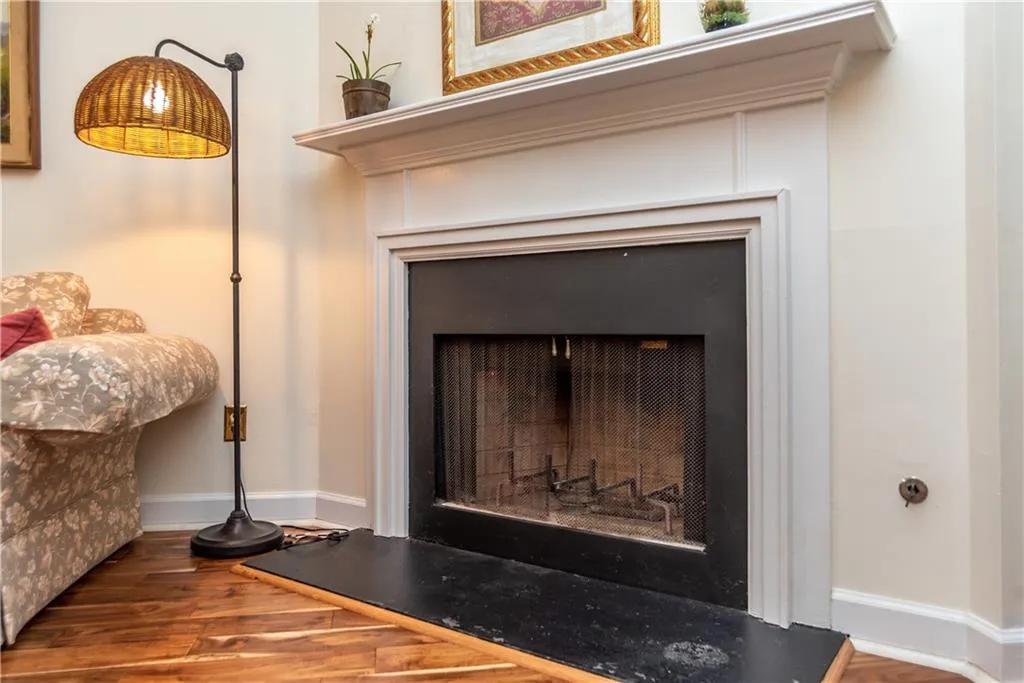207 Wedgewood Way, Sandy Springs, Georgia 30350, 2 Bedrooms Bedrooms, ,2 BathroomsBathrooms,Residential,Sold,207 Wedgewood Way,6565089