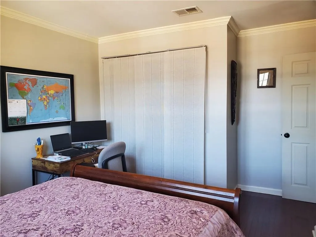 6520 Roswell Road Unit 114, Atlanta, Georgia 30328, 3 Bedrooms Bedrooms, ,2 BathroomsBathrooms,Residential,Sold,6520 Roswell Road Unit 114,7050109