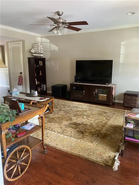 6520 Roswell Road Unit 114, Atlanta, Georgia 30328, 3 Bedrooms Bedrooms, ,2 BathroomsBathrooms,Residential,Sold,6520 Roswell Road Unit 114,7050109