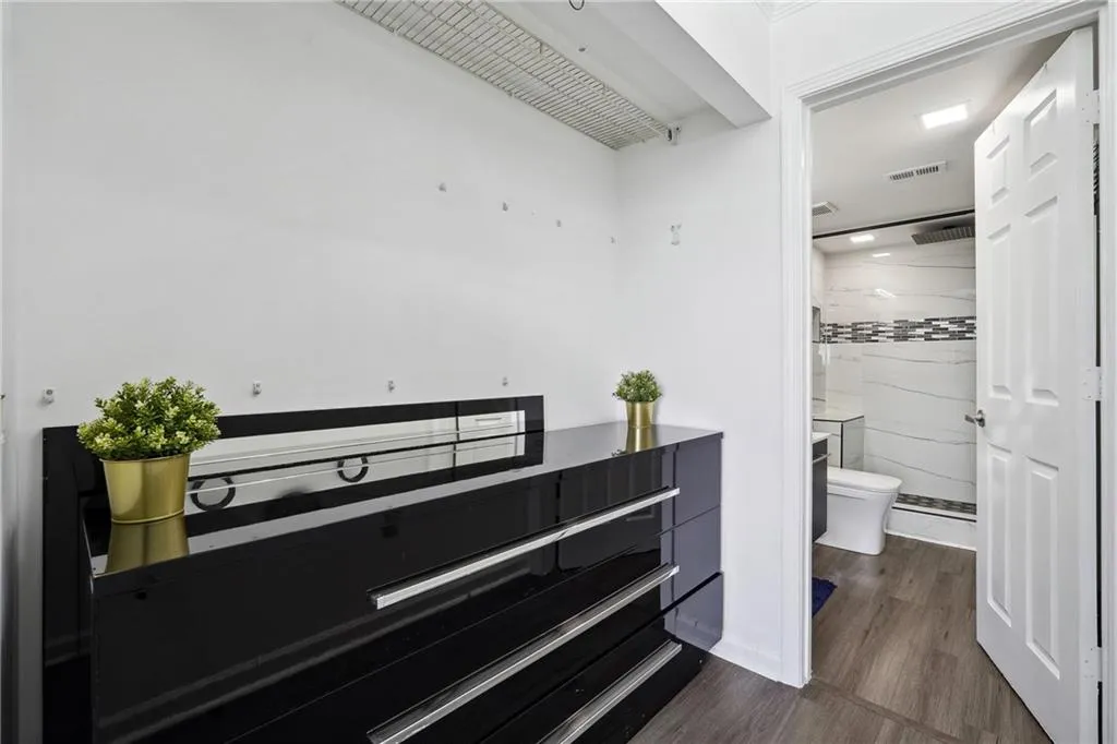 795 Hammond Drive Unit 1903, Atlanta, Georgia 30328, 2 Bedrooms Bedrooms, ,1 BathroomBathrooms,Residential,Sold,795 Hammond Drive Unit 1903,7381443