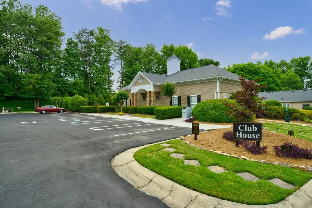 802 Brighton Point, Atlanta, Georgia 30328, 2 Bedrooms Bedrooms, ,2 BathroomsBathrooms,Residential,Sold,802 Brighton Point,6885735