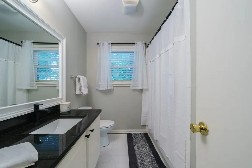 802 Brighton Point, Atlanta, Georgia 30328, 2 Bedrooms Bedrooms, ,2 BathroomsBathrooms,Residential,Sold,802 Brighton Point,6885735