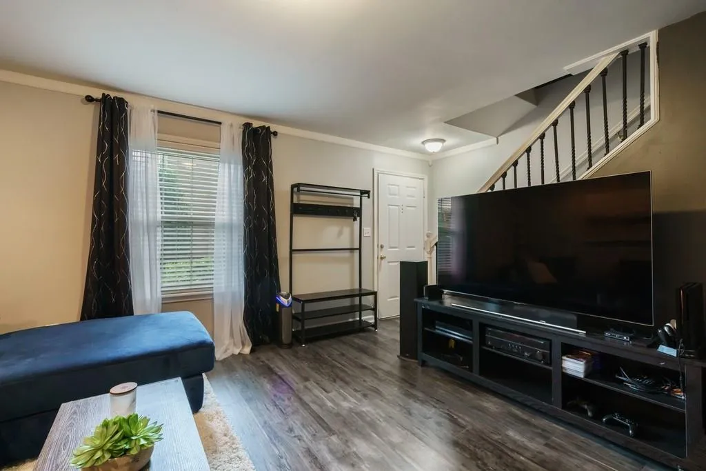 802 Brighton Point, Atlanta, Georgia 30328, 2 Bedrooms Bedrooms, ,2 BathroomsBathrooms,Residential,Sold,802 Brighton Point,6885735