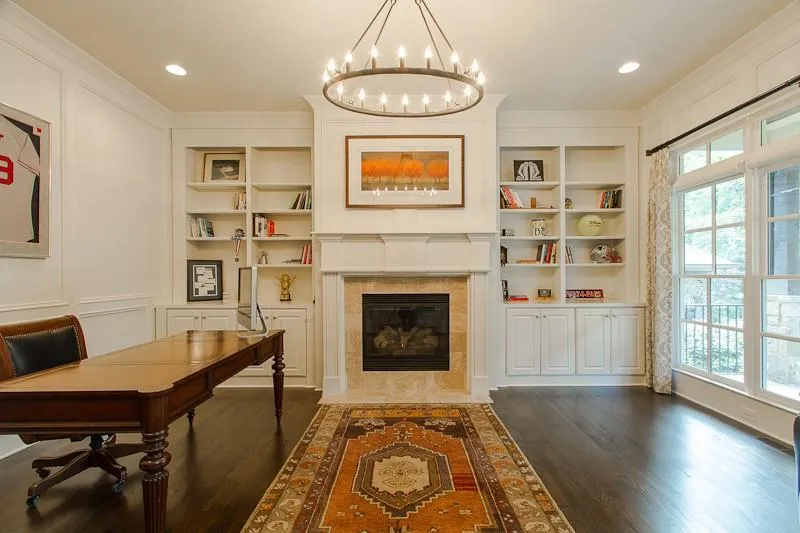 800 Loridans Drive, Atlanta, Georgia 30342, 5 Bedrooms Bedrooms, ,5 BathroomsBathrooms,Residential,Sold,800 Loridans Drive,5687415