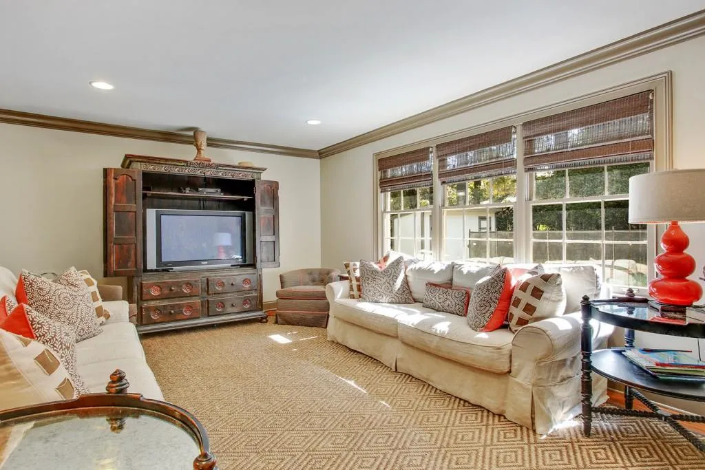 6285 Riverwood Drive, Atlanta, Georgia 30328, 5 Bedrooms Bedrooms, ,6 BathroomsBathrooms,Residential,Sold,6285 Riverwood Drive,5654623