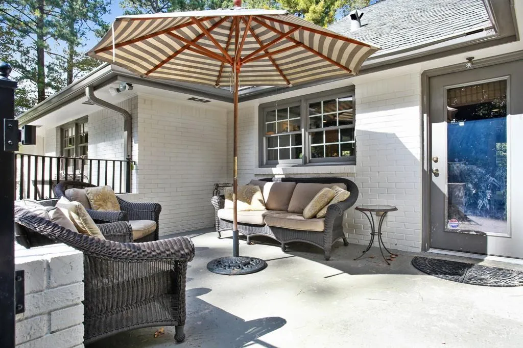6285 Riverwood Drive, Atlanta, Georgia 30328, 5 Bedrooms Bedrooms, ,6 BathroomsBathrooms,Residential,Sold,6285 Riverwood Drive,5654623
