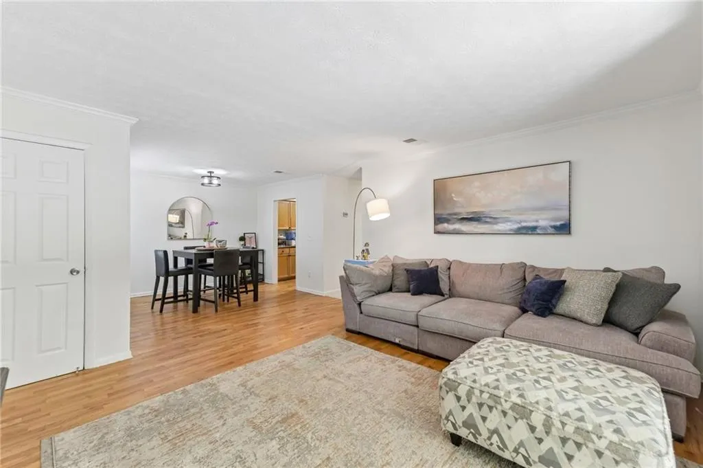 1150 Collier Road Nw Unit 15j, Atlanta, Georgia 30318, 2 Bedrooms Bedrooms, 0 ,2 BathroomsBathrooms,Residential,For Sale,1150 Collier Road Nw Unit 15j,7776744