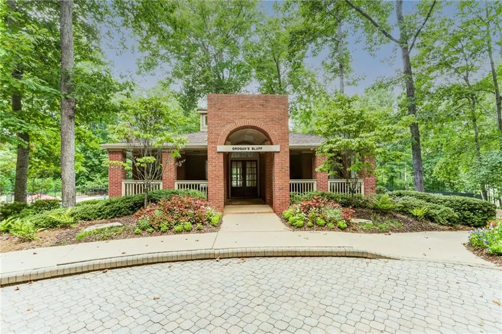410 Hadley Court, Atlanta, Georgia 30350, 4 Bedrooms Bedrooms, ,3 BathroomsBathrooms,Residential,Sold,410 Hadley Court,6942889