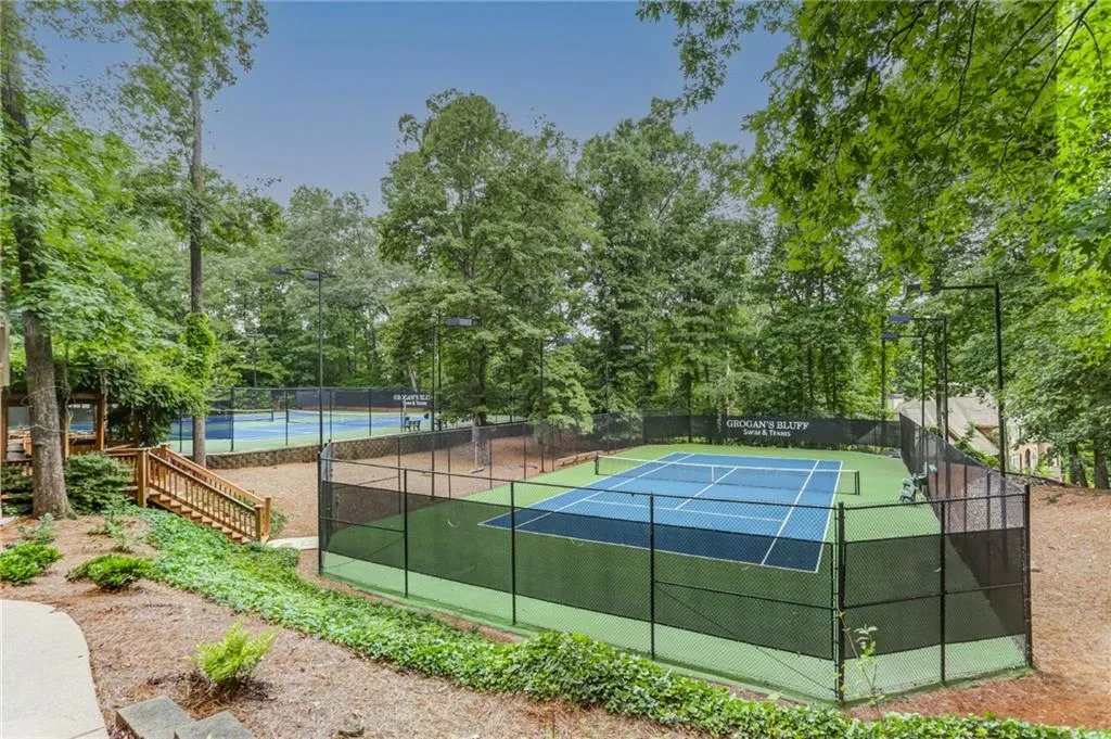 410 Hadley Court, Atlanta, Georgia 30350, 4 Bedrooms Bedrooms, ,3 BathroomsBathrooms,Residential,Sold,410 Hadley Court,6942889