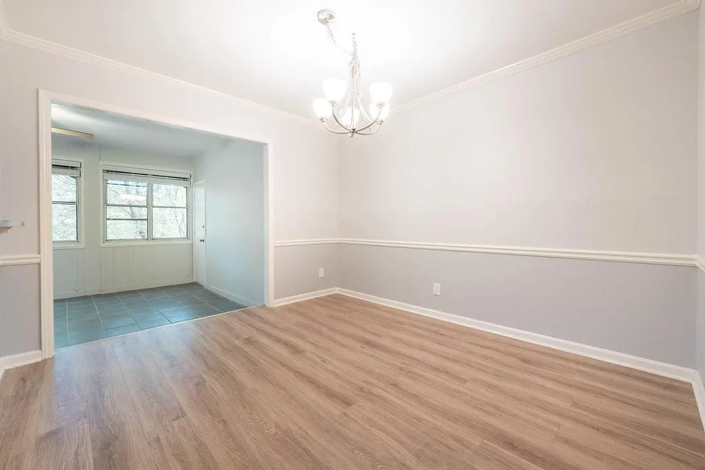 115 Rosaire Place Nw, Atlanta, Georgia 30327, 2 Bedrooms Bedrooms, ,2 BathroomsBathrooms,Residential,For Sale,115 Rosaire Place Nw,7662057