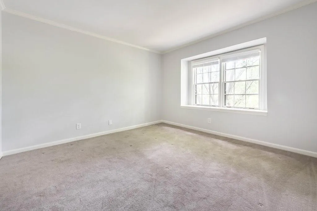 115 Rosaire Place Nw, Atlanta, Georgia 30327, 2 Bedrooms Bedrooms, ,2 BathroomsBathrooms,Residential,For Sale,115 Rosaire Place Nw,7662057
