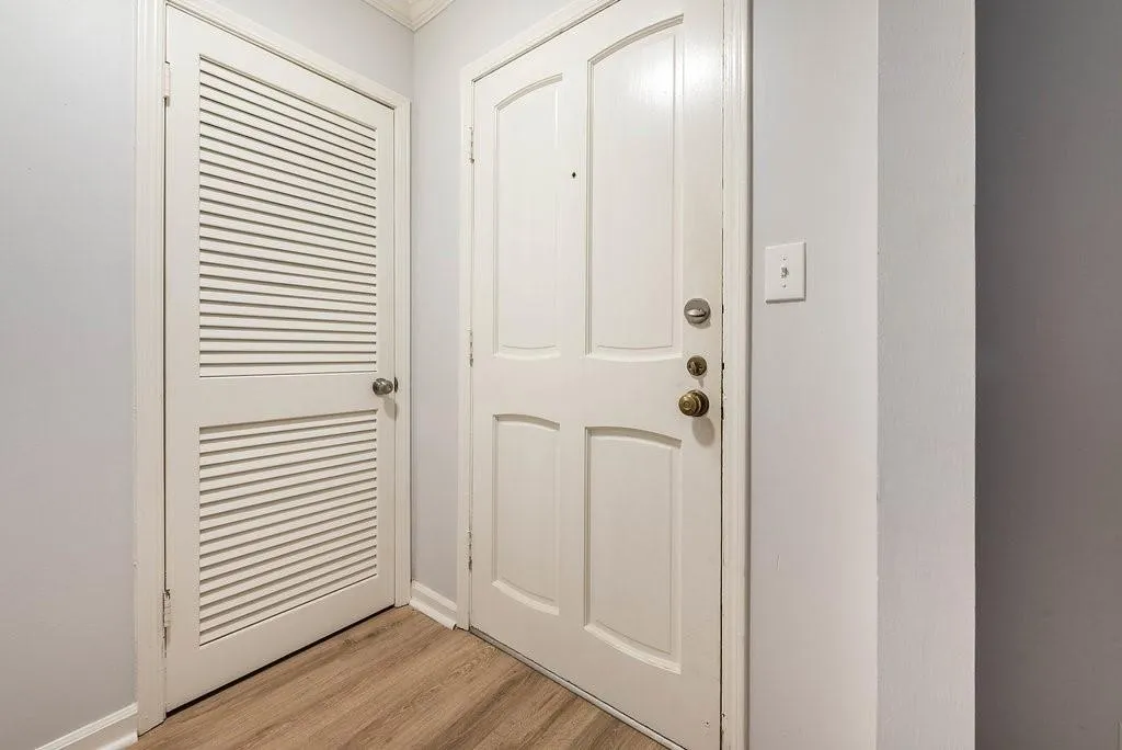 115 Rosaire Place Nw, Atlanta, Georgia 30327, 2 Bedrooms Bedrooms, ,2 BathroomsBathrooms,Residential,For Sale,115 Rosaire Place Nw,7662057