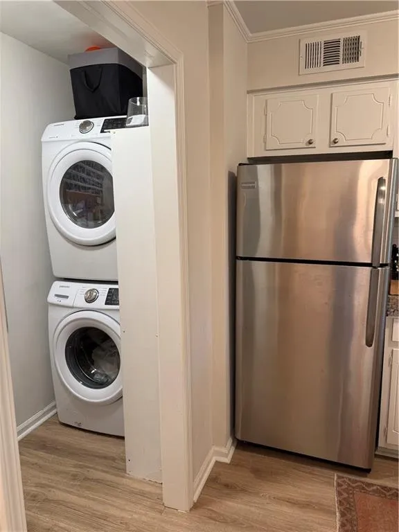 115 Rosaire Place Nw, Atlanta, Georgia 30327, 2 Bedrooms Bedrooms, ,2 BathroomsBathrooms,Residential,For Sale,115 Rosaire Place Nw,7662057