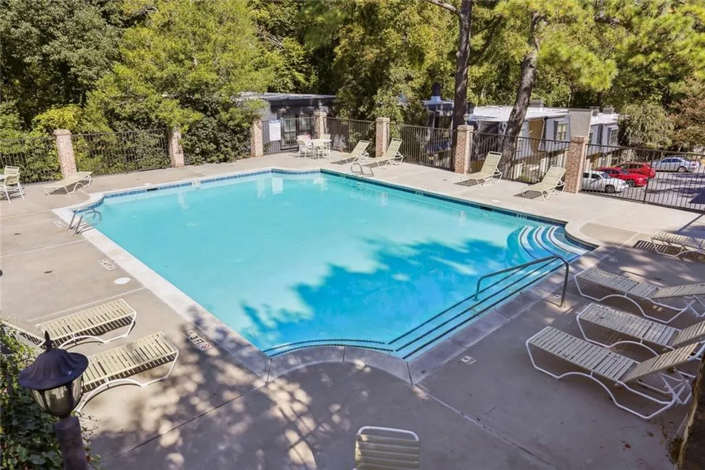 115 Rosaire Place Nw, Atlanta, Georgia 30327, 2 Bedrooms Bedrooms, ,2 BathroomsBathrooms,Residential,For Sale,115 Rosaire Place Nw,7662057