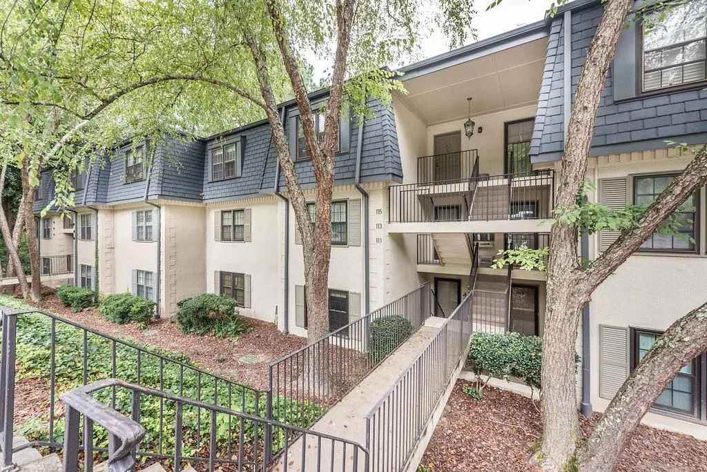 115 Rosaire Place Nw, Atlanta, Georgia 30327, 2 Bedrooms Bedrooms, ,2 BathroomsBathrooms,Residential,For Sale,115 Rosaire Place Nw,7662057