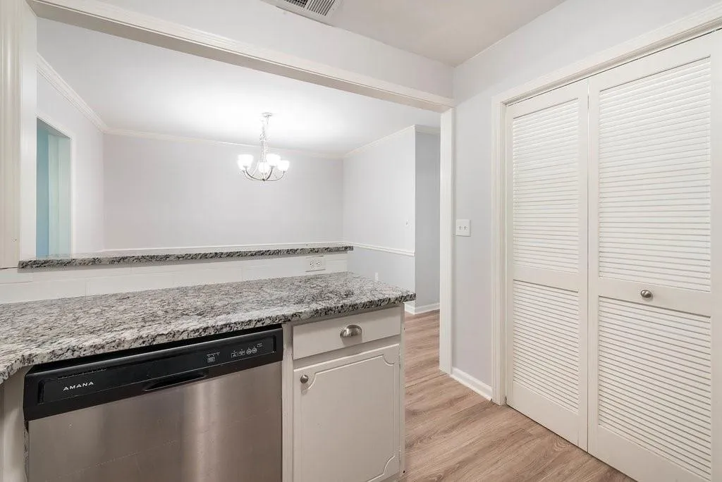 115 Rosaire Place Nw, Atlanta, Georgia 30327, 2 Bedrooms Bedrooms, ,2 BathroomsBathrooms,Residential,For Sale,115 Rosaire Place Nw,7662057