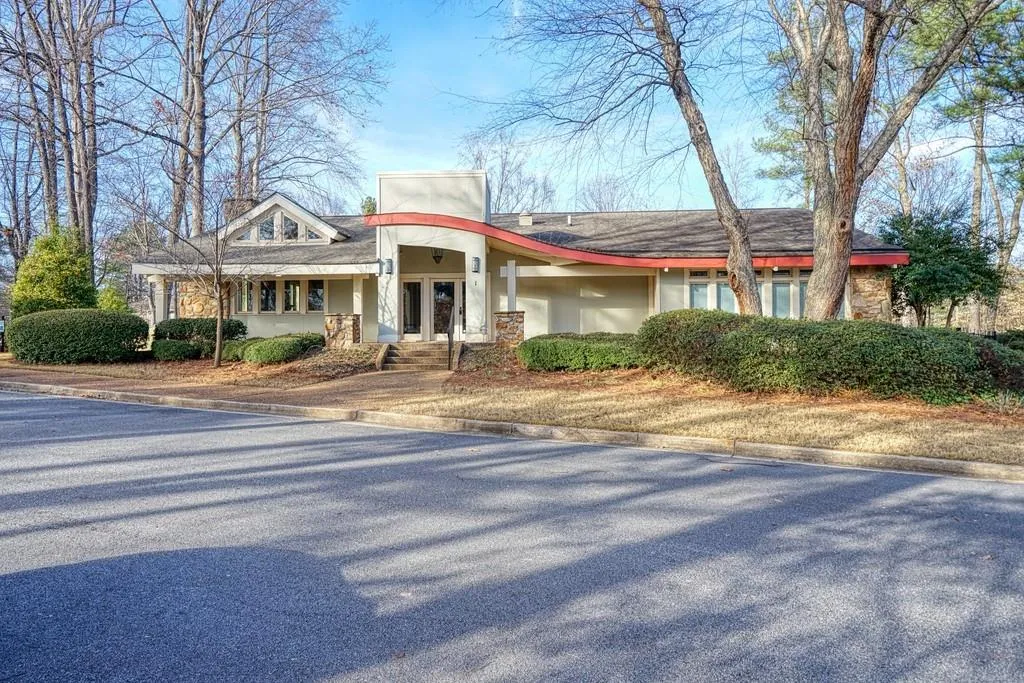16 Dunwoody Springs Drive Ne, Atlanta, Georgia 30328, 3 Bedrooms Bedrooms, ,2 BathroomsBathrooms,Residential,Sold,16 Dunwoody Springs Drive Ne,6675336