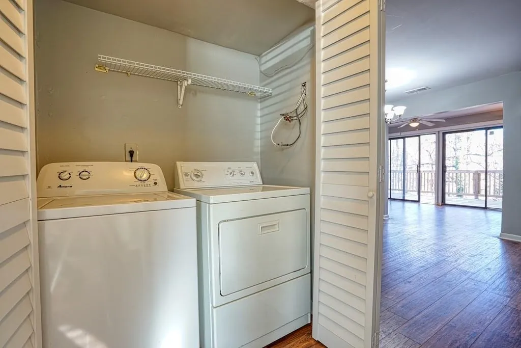16 Dunwoody Springs Drive Ne, Atlanta, Georgia 30328, 3 Bedrooms Bedrooms, ,2 BathroomsBathrooms,Residential,Sold,16 Dunwoody Springs Drive Ne,6675336