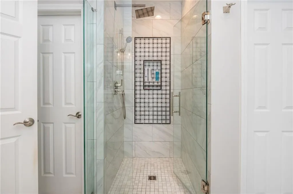1035 Lancaster Walk, Atlanta, Georgia 30328, 6 Bedrooms Bedrooms, ,4 BathroomsBathrooms,Residential,For Sale,1035 Lancaster Walk,7610253