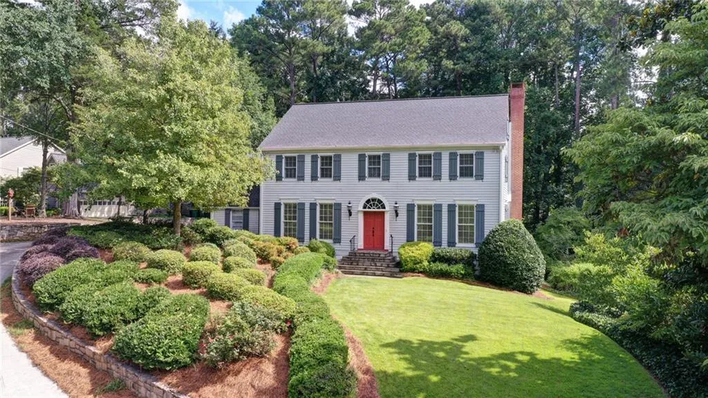 6235 Weatherly Drive, Sandy Springs, Georgia 30328, 6 Bedrooms Bedrooms, ,3 BathroomsBathrooms,Residential,Sold,6235 Weatherly Drive,7105202