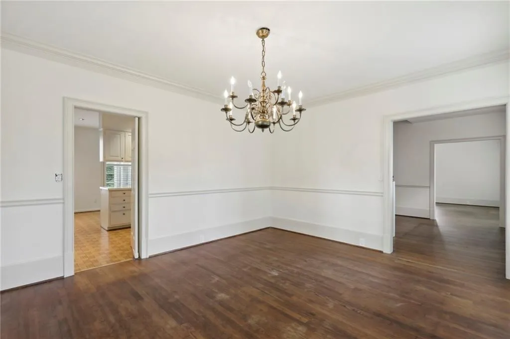 6235 Weatherly Drive, Sandy Springs, Georgia 30328, 6 Bedrooms Bedrooms, ,3 BathroomsBathrooms,Residential,Sold,6235 Weatherly Drive,7105202