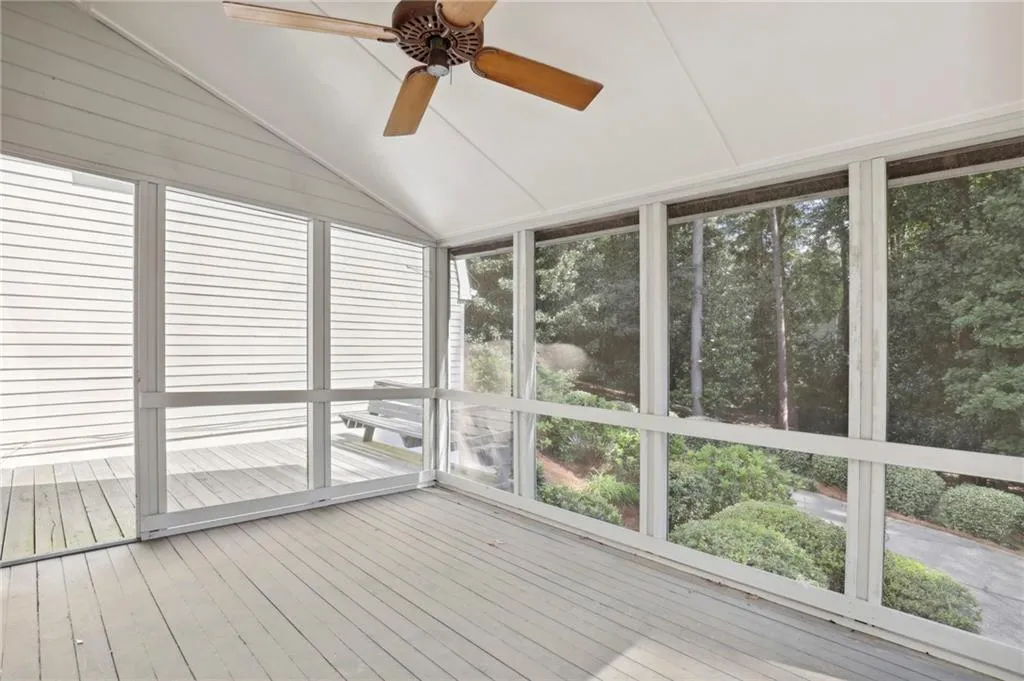 6235 Weatherly Drive, Sandy Springs, Georgia 30328, 6 Bedrooms Bedrooms, ,3 BathroomsBathrooms,Residential,Sold,6235 Weatherly Drive,7105202