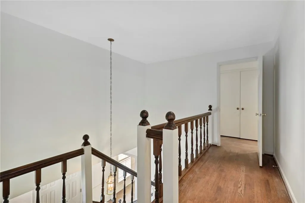 6235 Weatherly Drive, Sandy Springs, Georgia 30328, 6 Bedrooms Bedrooms, ,3 BathroomsBathrooms,Residential,Sold,6235 Weatherly Drive,7105202