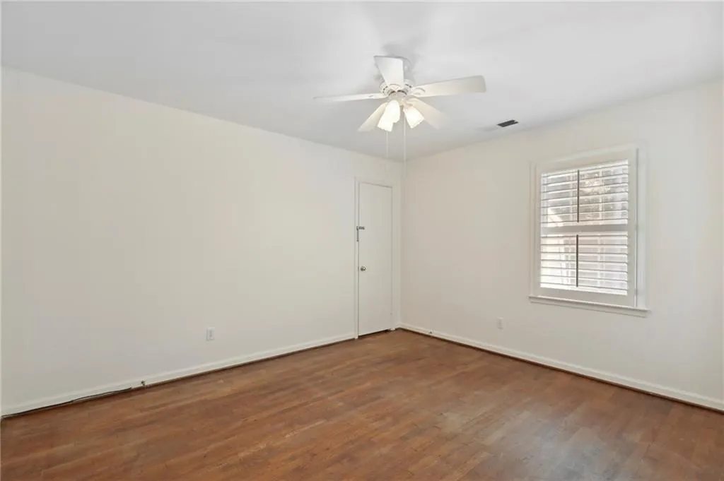 6235 Weatherly Drive, Sandy Springs, Georgia 30328, 6 Bedrooms Bedrooms, ,3 BathroomsBathrooms,Residential,Sold,6235 Weatherly Drive,7105202