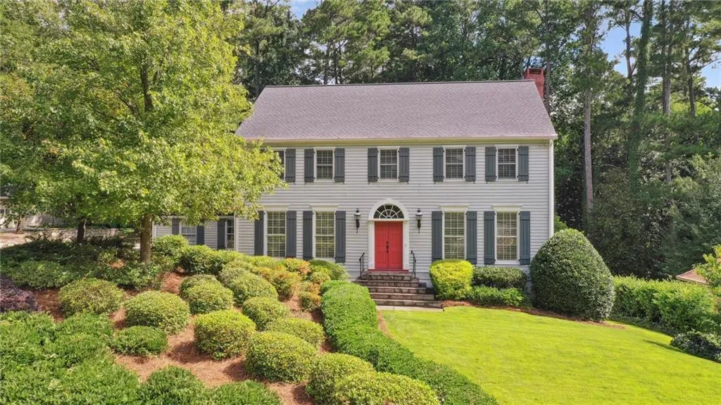 6235 Weatherly Drive, Sandy Springs, Georgia 30328, 6 Bedrooms Bedrooms, ,3 BathroomsBathrooms,Residential,Sold,6235 Weatherly Drive,7105202