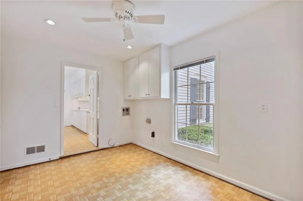 6235 Weatherly Drive, Sandy Springs, Georgia 30328, 6 Bedrooms Bedrooms, ,3 BathroomsBathrooms,Residential,Sold,6235 Weatherly Drive,7105202