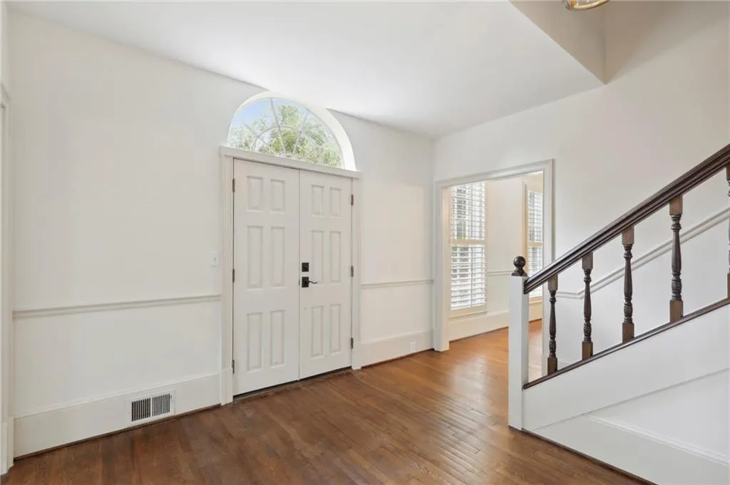 6235 Weatherly Drive, Sandy Springs, Georgia 30328, 6 Bedrooms Bedrooms, ,3 BathroomsBathrooms,Residential,Sold,6235 Weatherly Drive,7105202