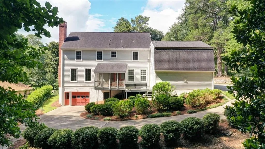 6235 Weatherly Drive, Sandy Springs, Georgia 30328, 6 Bedrooms Bedrooms, ,3 BathroomsBathrooms,Residential,Sold,6235 Weatherly Drive,7105202