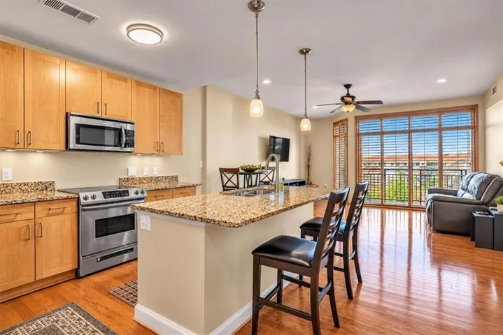 711 Cosmopolitan Drive Ne Unit 403, Atlanta, Georgia 30324