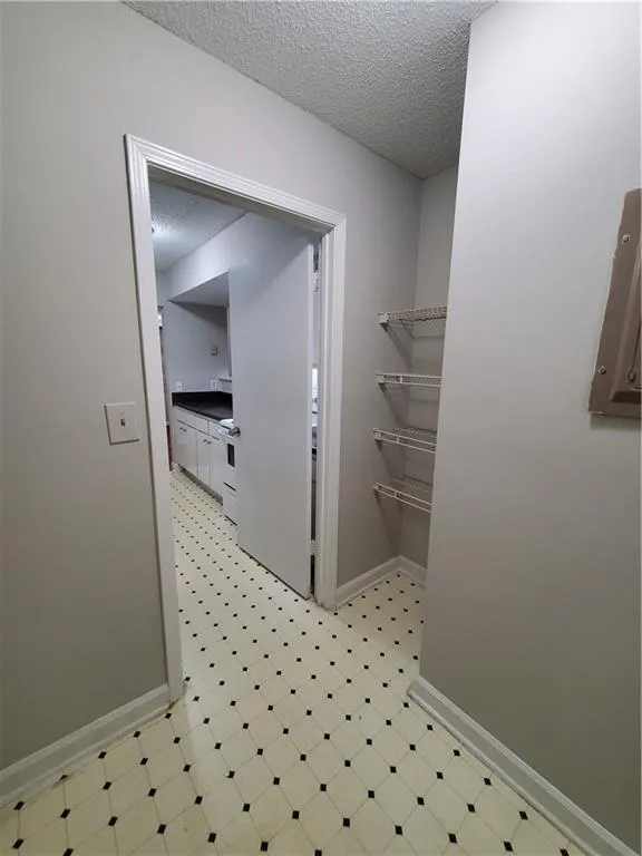 1107 Wingate Way, Sandy Springs, Georgia 30350, 1 Bedroom Bedrooms, ,1 BathroomBathrooms,Residential,Sold,1107 Wingate Way,7160822