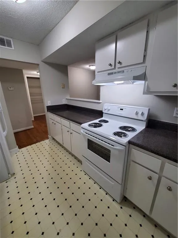 1107 Wingate Way, Sandy Springs, Georgia 30350, 1 Bedroom Bedrooms, ,1 BathroomBathrooms,Residential,Sold,1107 Wingate Way,7160822