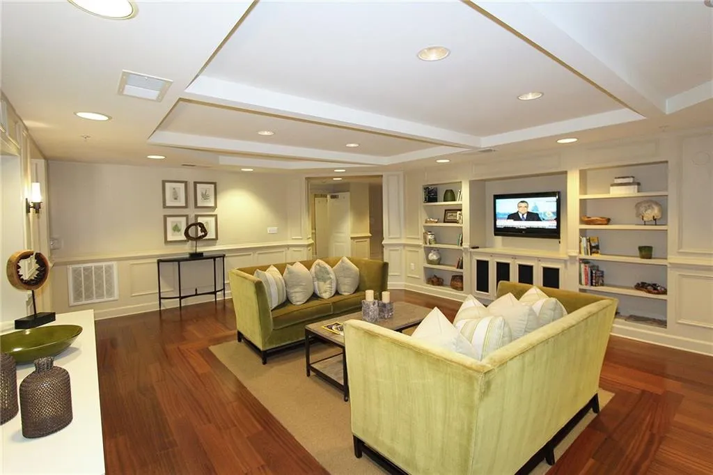 200 River Vista Drive Unit 316, Atlanta, Georgia 30339, 2 Bedrooms Bedrooms, ,2 BathroomsBathrooms,Residential,Sold,200 River Vista Drive Unit 316,5904983