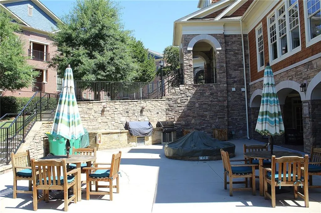 200 River Vista Drive Unit 316, Atlanta, Georgia 30339, 2 Bedrooms Bedrooms, ,2 BathroomsBathrooms,Residential,Sold,200 River Vista Drive Unit 316,5904983