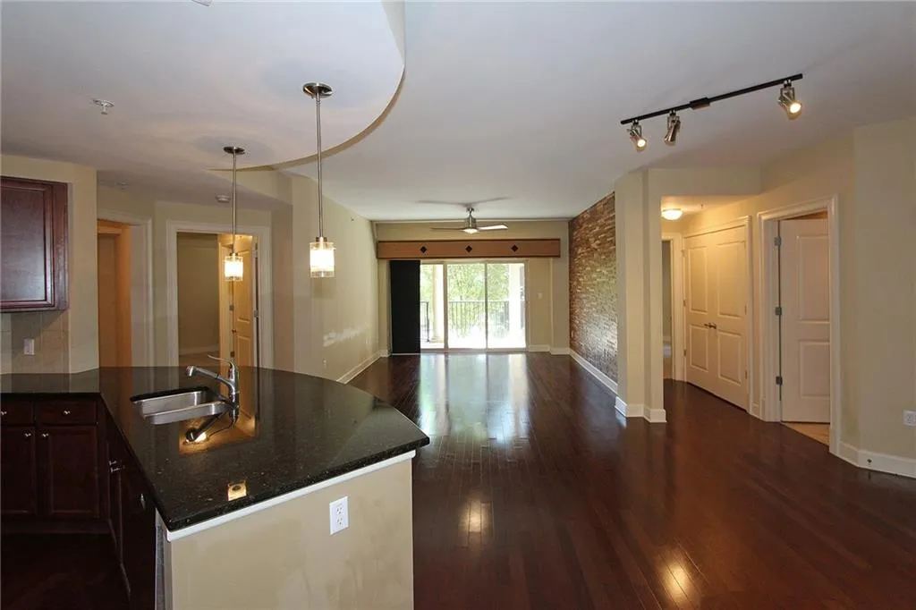200 River Vista Drive Unit 316, Atlanta, Georgia 30339, 2 Bedrooms Bedrooms, ,2 BathroomsBathrooms,Residential,Sold,200 River Vista Drive Unit 316,5904983