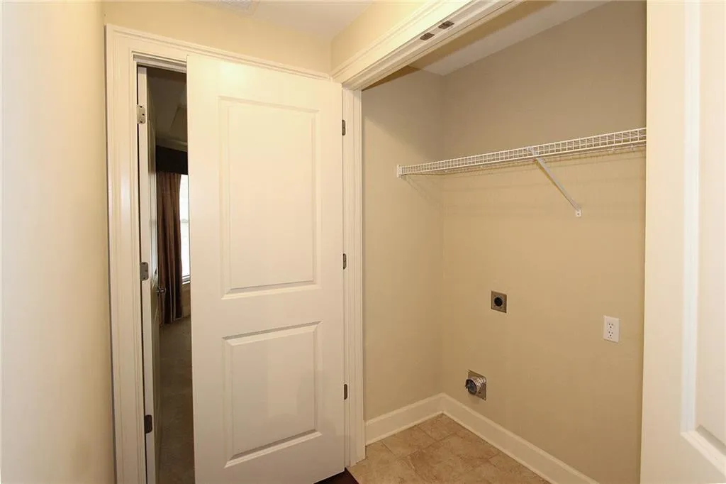 200 River Vista Drive Unit 316, Atlanta, Georgia 30339, 2 Bedrooms Bedrooms, ,2 BathroomsBathrooms,Residential,Sold,200 River Vista Drive Unit 316,5904983