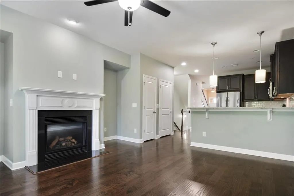 7535 Highland Bluff, Sandy Springs, Georgia 30328, 3 Bedrooms Bedrooms, ,3 BathroomsBathrooms,Residential,Sold,7535 Highland Bluff,6740508