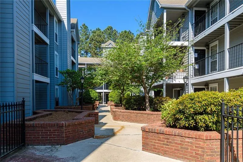 315 Granville Court Unit 315, Sandy Springs, Georgia 30328, 2 Bedrooms Bedrooms, ,2 BathroomsBathrooms,Residential,Sold,315 Granville Court Unit 315,6872655