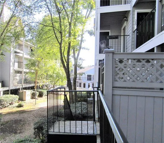 315 Granville Court Unit 315, Sandy Springs, Georgia 30328, 2 Bedrooms Bedrooms, ,2 BathroomsBathrooms,Residential,Sold,315 Granville Court Unit 315,6872655