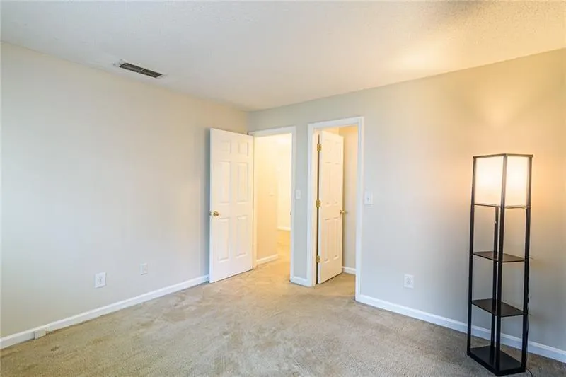 315 Granville Court Unit 315, Sandy Springs, Georgia 30328, 2 Bedrooms Bedrooms, ,2 BathroomsBathrooms,Residential,Sold,315 Granville Court Unit 315,6872655