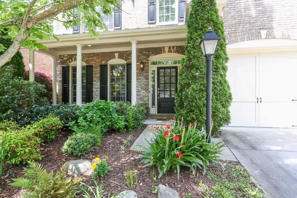 375 Wembley Circle, Atlanta, Georgia 30328, 5 Bedrooms Bedrooms, ,4 BathroomsBathrooms,Residential,Sold,375 Wembley Circle,6005689