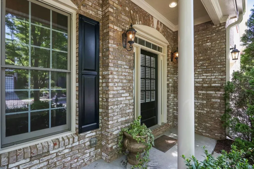 375 Wembley Circle, Atlanta, Georgia 30328, 5 Bedrooms Bedrooms, ,4 BathroomsBathrooms,Residential,Sold,375 Wembley Circle,6005689