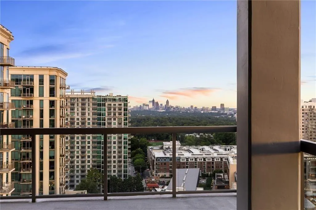 3107 Peachtree Road Ne Unit 1803, Atlanta, Georgia 30305, 2 Bedrooms Bedrooms, ,2 BathroomsBathrooms,Residential,For Sale,3107 Peachtree Road Ne Unit 1803,7642991