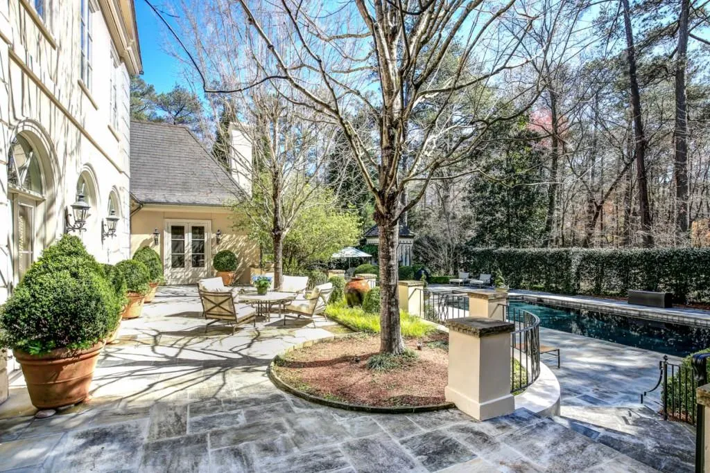 1400 N Harris Ridge, Atlanta, Georgia 30327, 5 Bedrooms Bedrooms, ,6 BathroomsBathrooms,Residential,Sold,1400 N Harris Ridge,5816348
