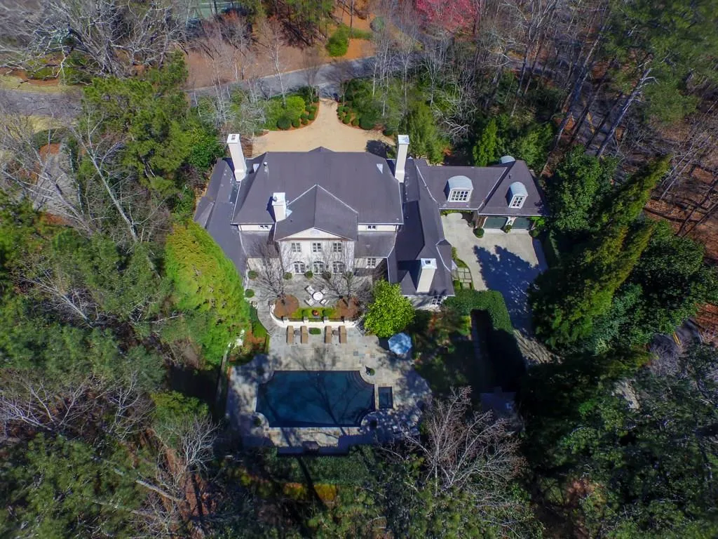 1400 N Harris Ridge, Atlanta, Georgia 30327, 5 Bedrooms Bedrooms, ,6 BathroomsBathrooms,Residential,Sold,1400 N Harris Ridge,5816348