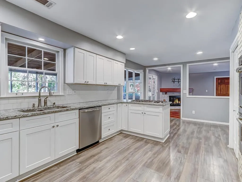 135 N Mill Road, Atlanta, Georgia 30328, 4 Bedrooms Bedrooms, ,3 BathroomsBathrooms,Residential,Sold,135 N Mill Road,6968951