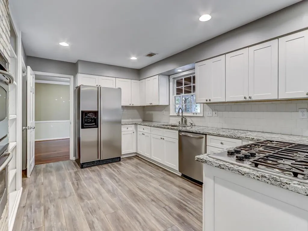 135 N Mill Road, Atlanta, Georgia 30328, 4 Bedrooms Bedrooms, ,3 BathroomsBathrooms,Residential,Sold,135 N Mill Road,6968951